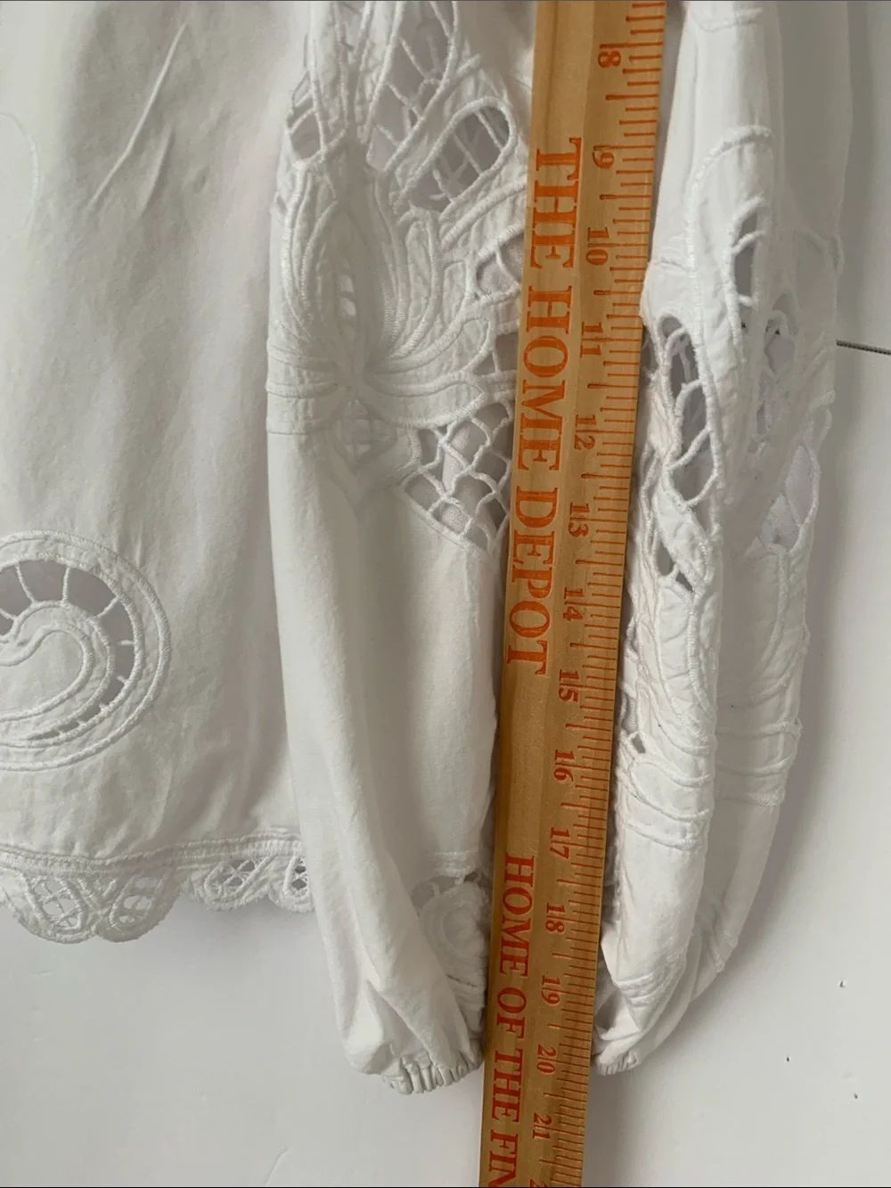 Express Women's White Cotton Lace Cutwork Blouse Puff Long Sleeve Top Size M - Picture 8 of 10